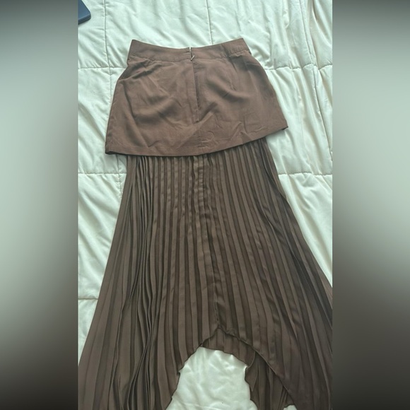 Patchwork Asymmetrical Pleated Buttoned Midi Skirt - Picture 3 of 3